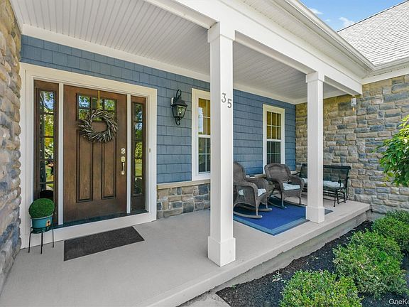 4th image of 35 Briarwood Lane