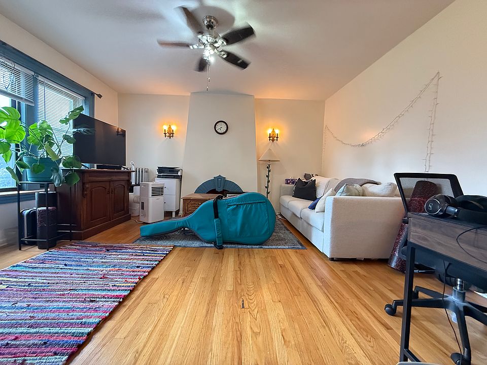 1st image of 5540 N Artesian Ave Unit 2B