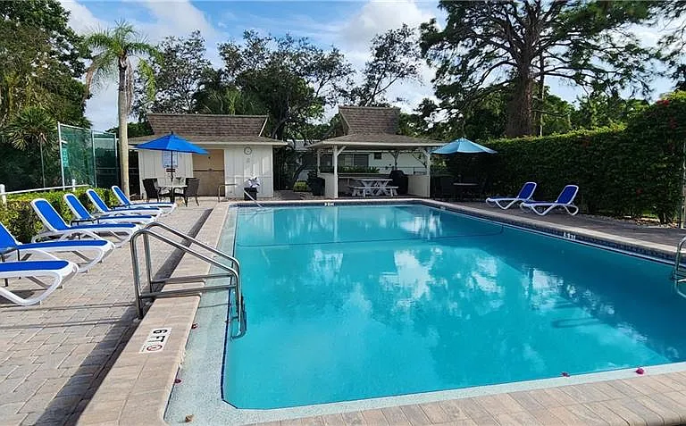 91 Georgetown Blvd #91 — Photo 16