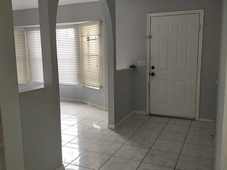 1474 Dewitt St — Photo 23