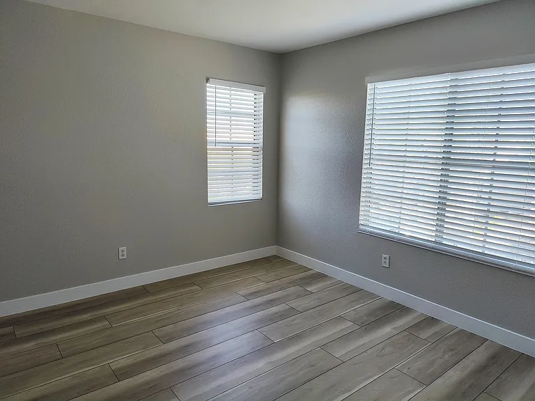 7426 Hunting Lodge Ave — Photo 9
