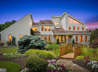 684 Korisa Dr, Huntingdon Valley, PA 19006