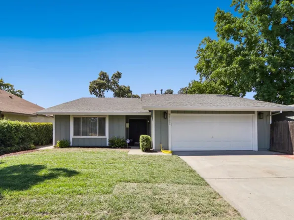 9167 Linda Rio Dr, Sacramento, CA 95826