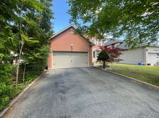 106 Milbourne Cres, Oakville, ON L6H5P1