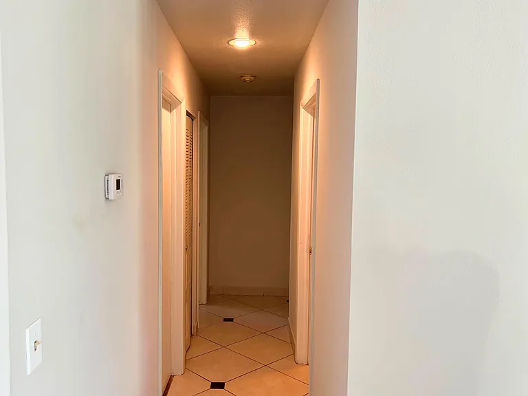 311 SW Homeland Rd — Photo 11