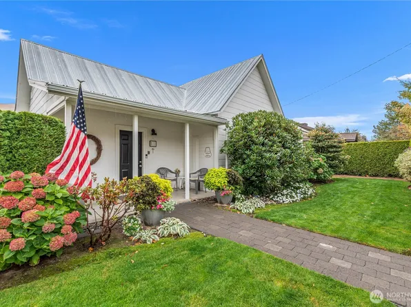 122 E Allen Avenue, Chelan, WA 98816