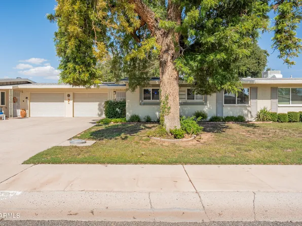 10926 W ABBOTT Avenue, Sun City, AZ 85351