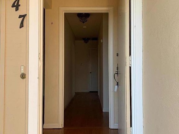 3rd image of 747 Chestnut Ave