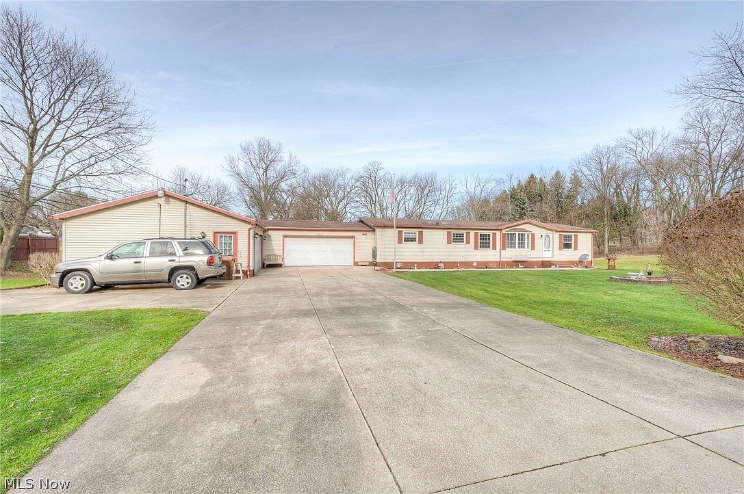 1009 Farr Rd, Akron, OH 44319 Zillow