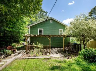 24 High St, Topsham, ME 04086