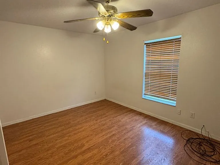 710 Avalon St SE — Photo 17