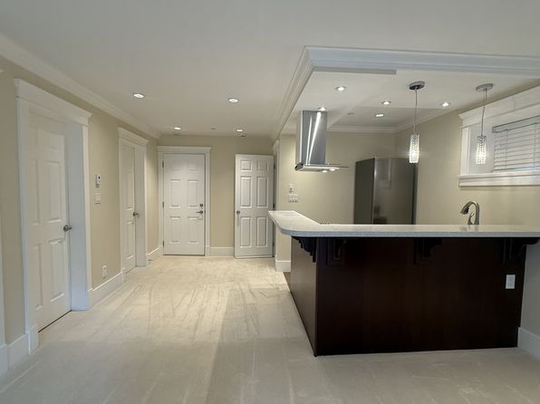 2 bedroom rental in Vancouver — photo 3