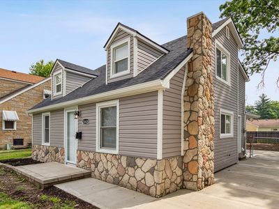 26628 Groveland St, Madison Heights, MI, 48071