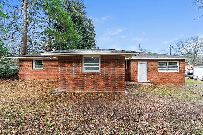 2118 Cadden Rd — Photo 10