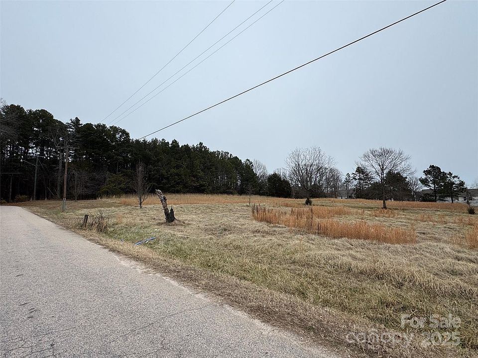 2nd image of 1700 Chapman Ave