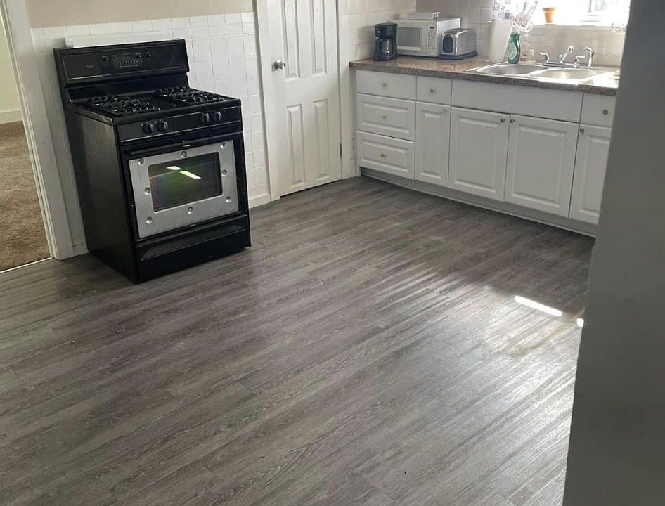 1st image of 4340 S Park Ave #1
