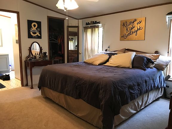3rd image of 338 Laurel Dr