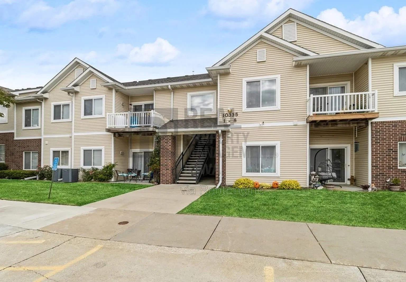 2 bed, 2.0 bath, 1014 sqft, $1,295 — Photo 1
