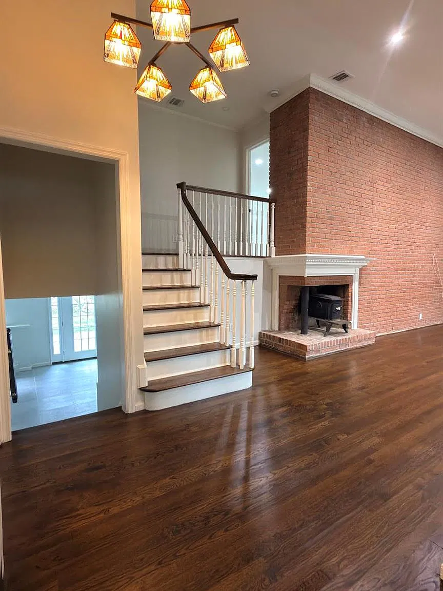 4 bed, 2.5 bath, 2600 sqft, $6,500 — Photo 3