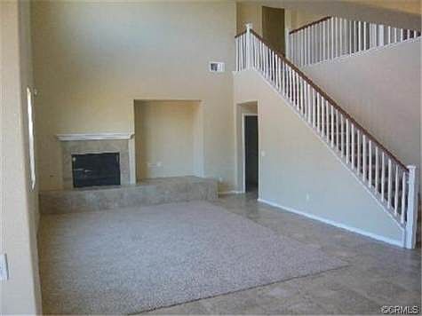 4th image of 32270 Honeybee Dr