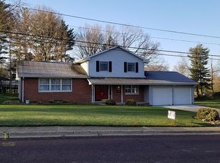 109 Oakwood Dr, Washington, IL 61571
