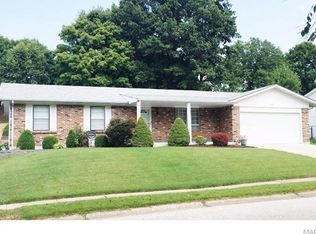 3212 Thrush Dr, Saint Charles, MO 63301