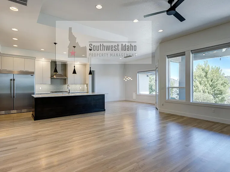 476 W Buroak Dr — Photo 10