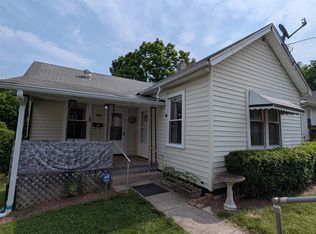 104 E Main St, Cleves, OH 45002