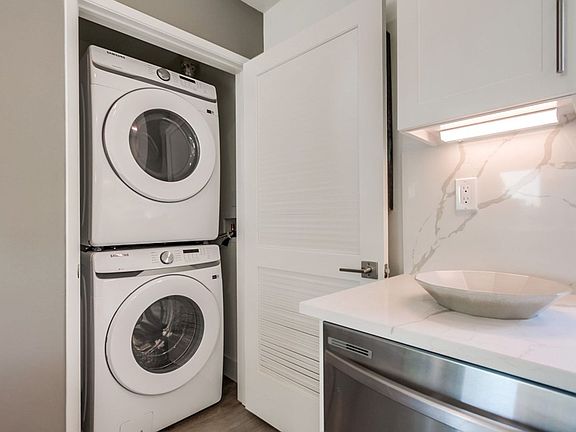 5th image of 3419 Atlas St #191