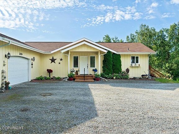 4th image of 2276 E Ridgeview Dr