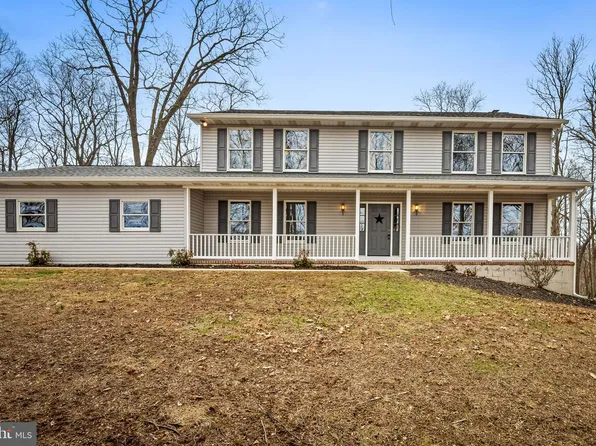 461 Blizzard Ln, Westminster, MD 21157