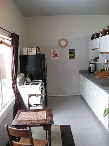 1 bed, 1.0 bath, $1,150 — Photo 3