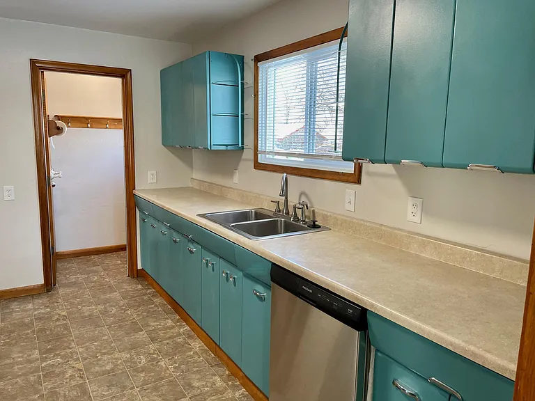 Kitchen with vintage steel cabinets