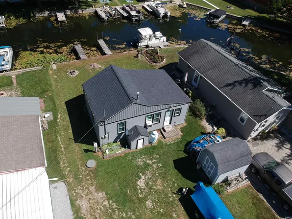 22 Ems B1d Ln, Leesburg, IN 46538