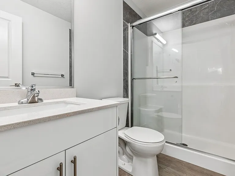 823 Daniels Way SW — Photo 39