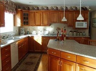 50 Oak Ridge Rd, Biddeford, ME 04005