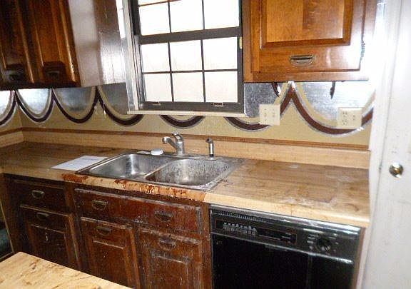 4th image of 1028 Arrowhead Dr