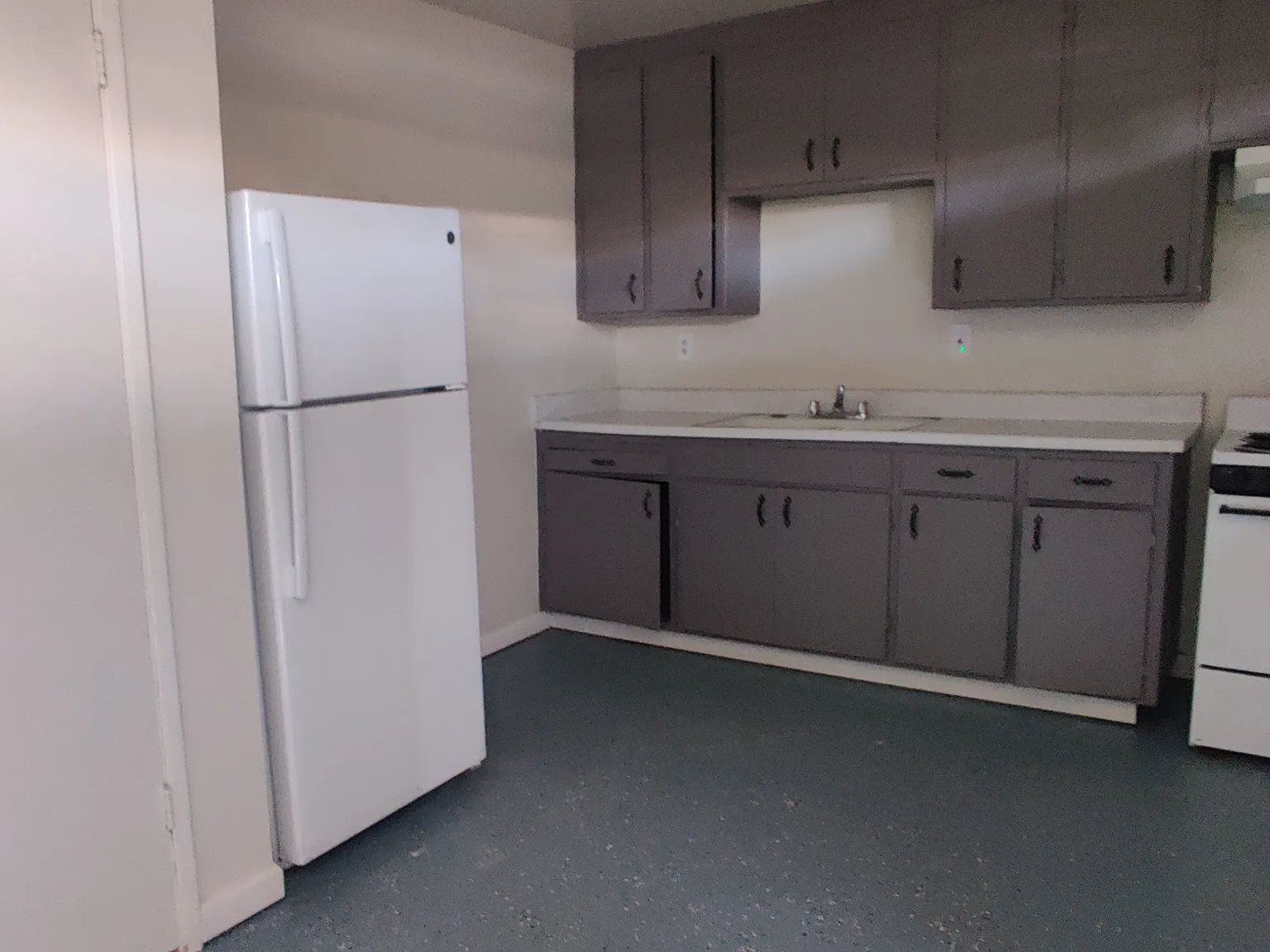 1 bed, 600 sqft, $1,050 — Photo 1