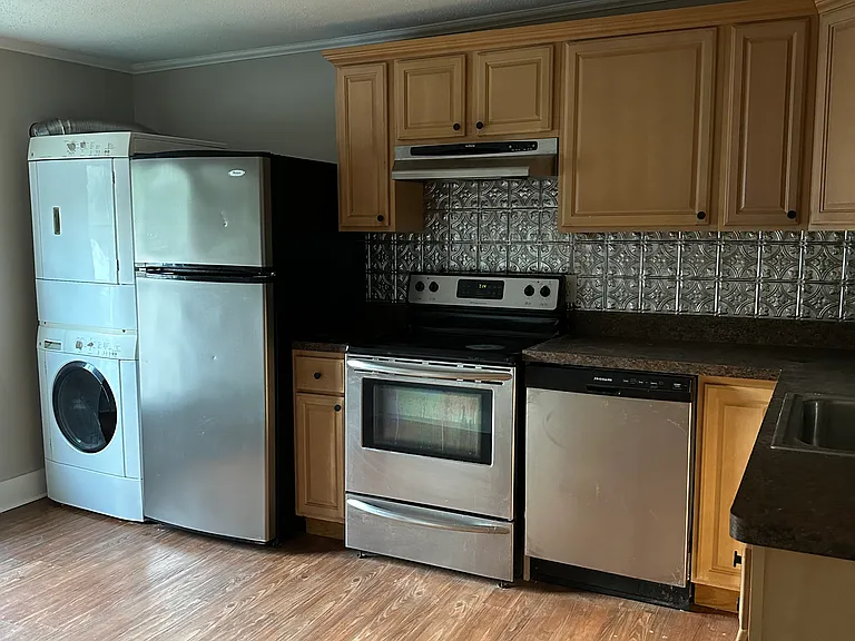 176 Bristol St #2 — Photo 36