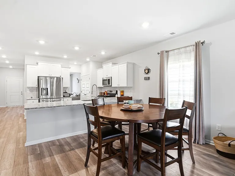 9165 Island Shore Ave — Photo 9