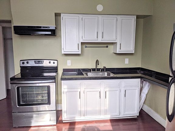 5th image of 4812 Hatfield St APT 1