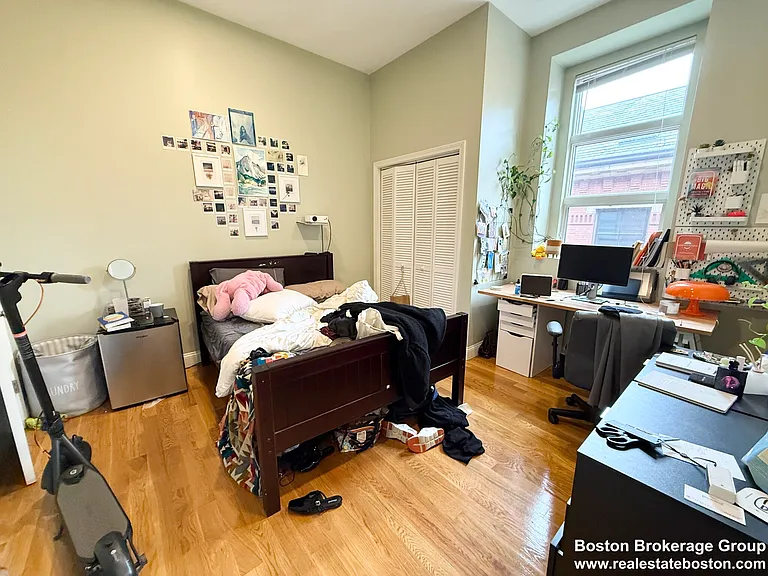 409 Dudley St — Photo 21