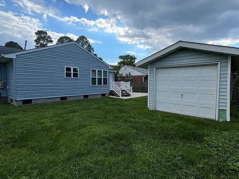 Susquehanna Dr — Photo 28