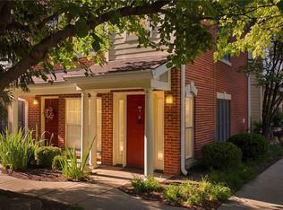 2662 McKnight Crossing Ct, Saint Louis, MO 63124
