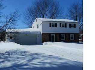 31 Bitternell Ln, Henrietta, NY 14467