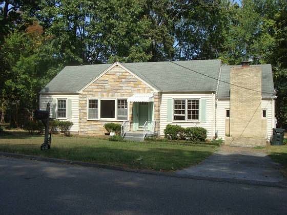 2nd image of 413 Osborne Dr