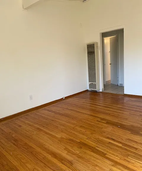 3121 Alma St — Photo 6