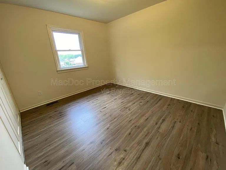 809 Denton Cir — Photo 12