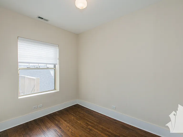 3451 N Wolcott — Photo 8