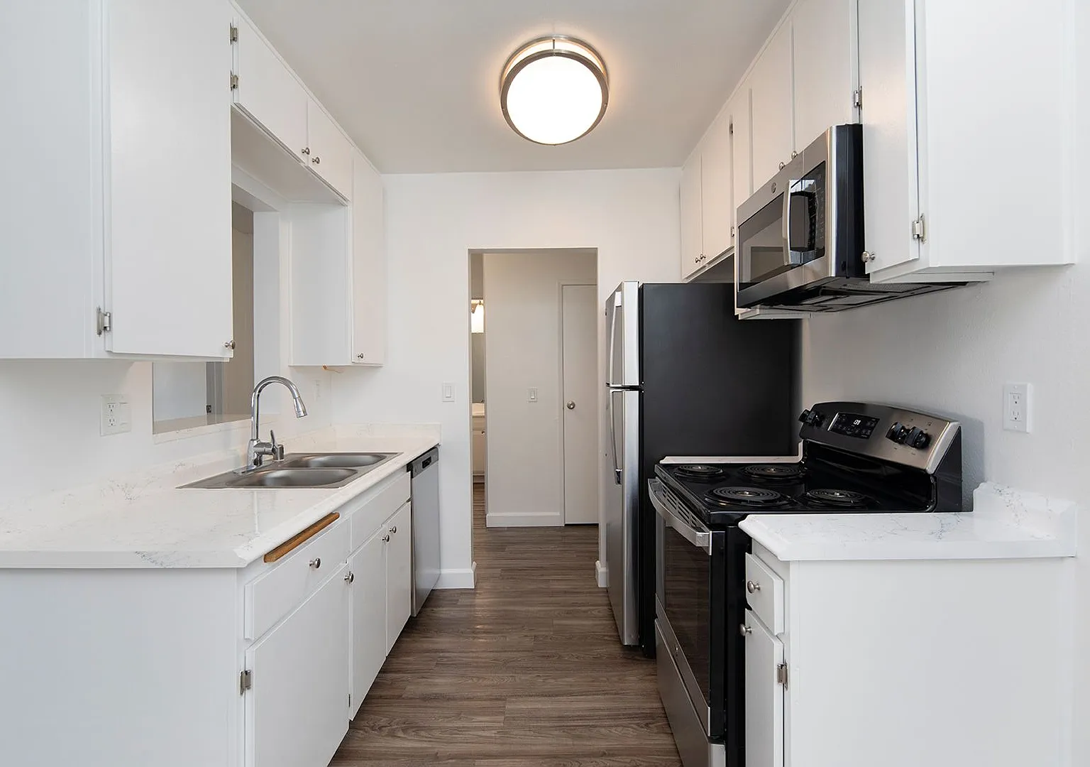 Volterra Apartments — Photo 2